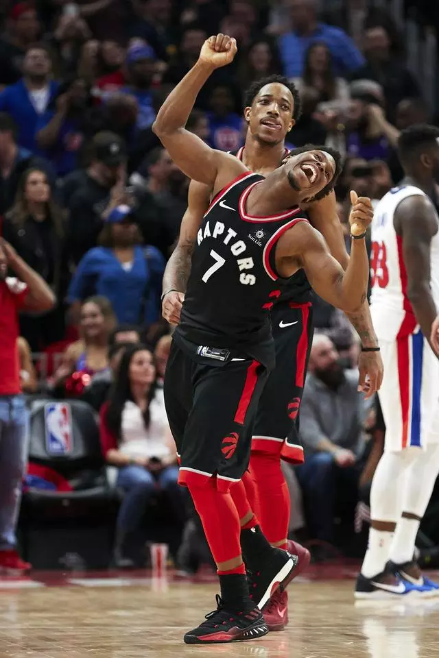 展现状的勾 展现状的勾