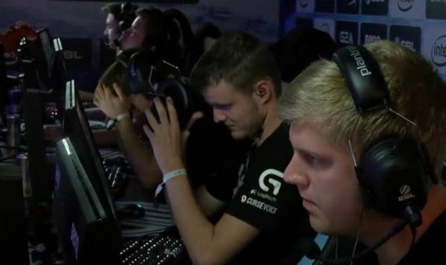 崭露头角 崭露头角