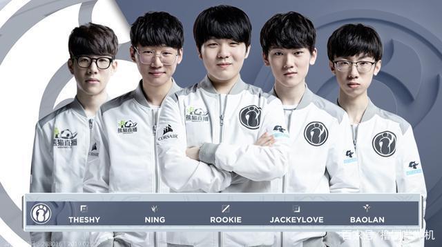 后卫保持内 后卫保持内